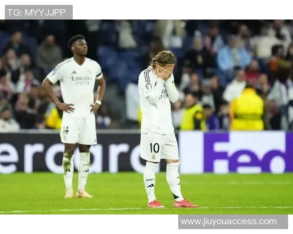 足总杯惊心动魄皇马逆转阿森纳补时绝杀引发争议判罚热议