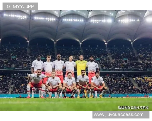 英超激战：里昂与曼联战成平局乌龙球成比赛转折点分析